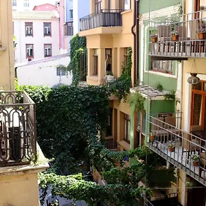 Chambers Of The Boheme Hostel Istanbul